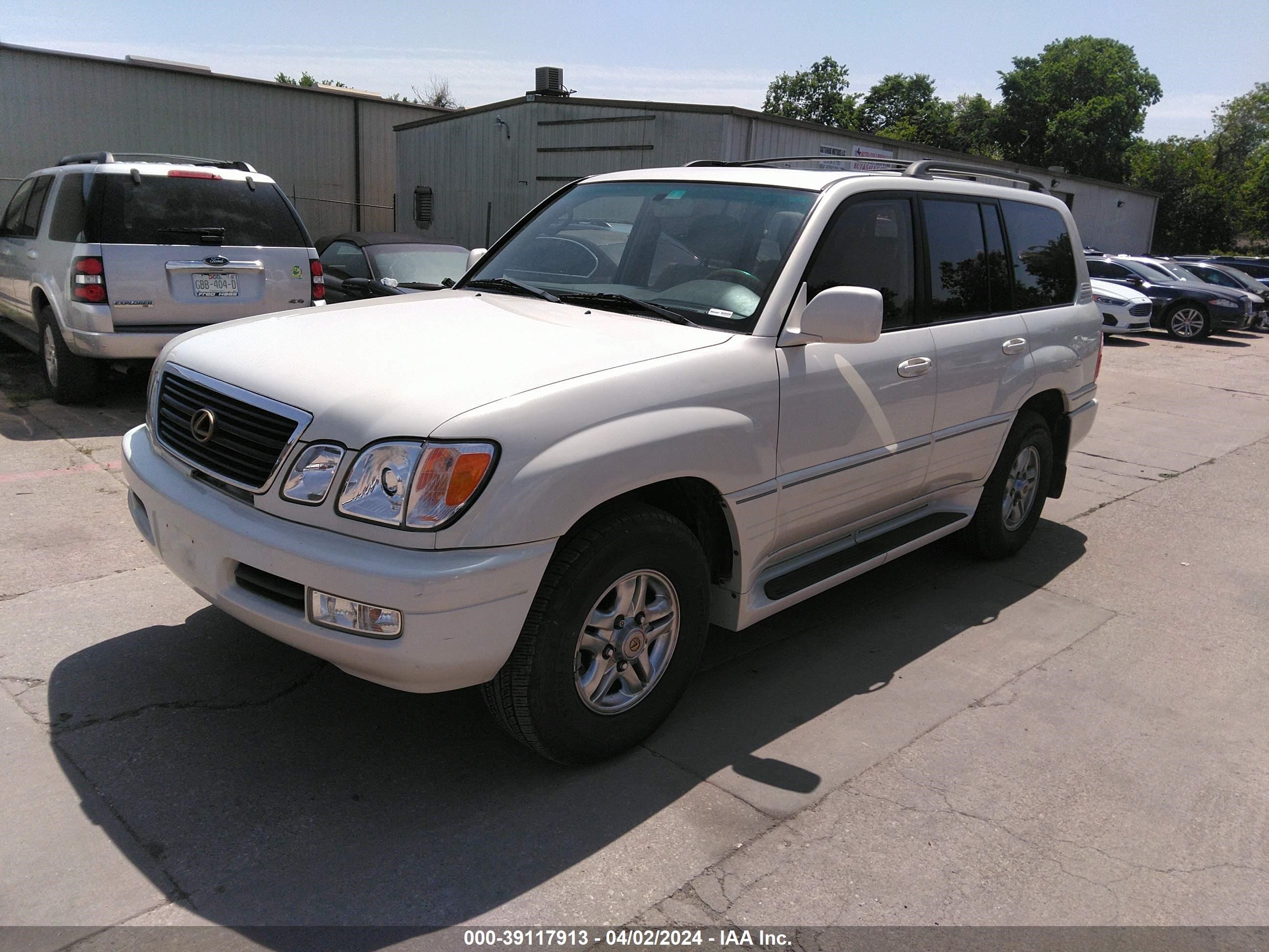 Photo 2 VIN: JTJHT00W713507893 - LEXUS LX 