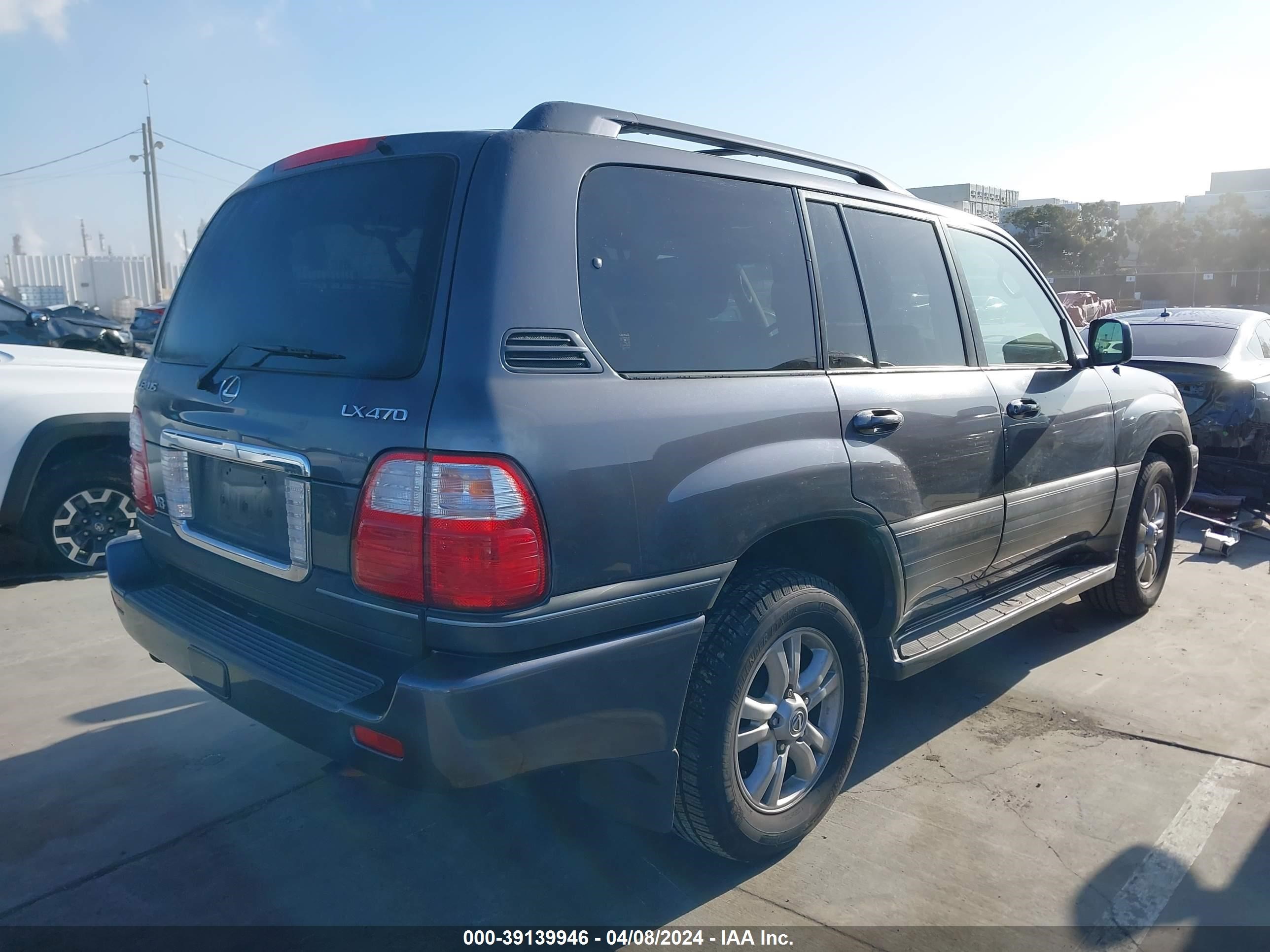 Photo 3 VIN: JTJHT00W743541577 - LEXUS LX 