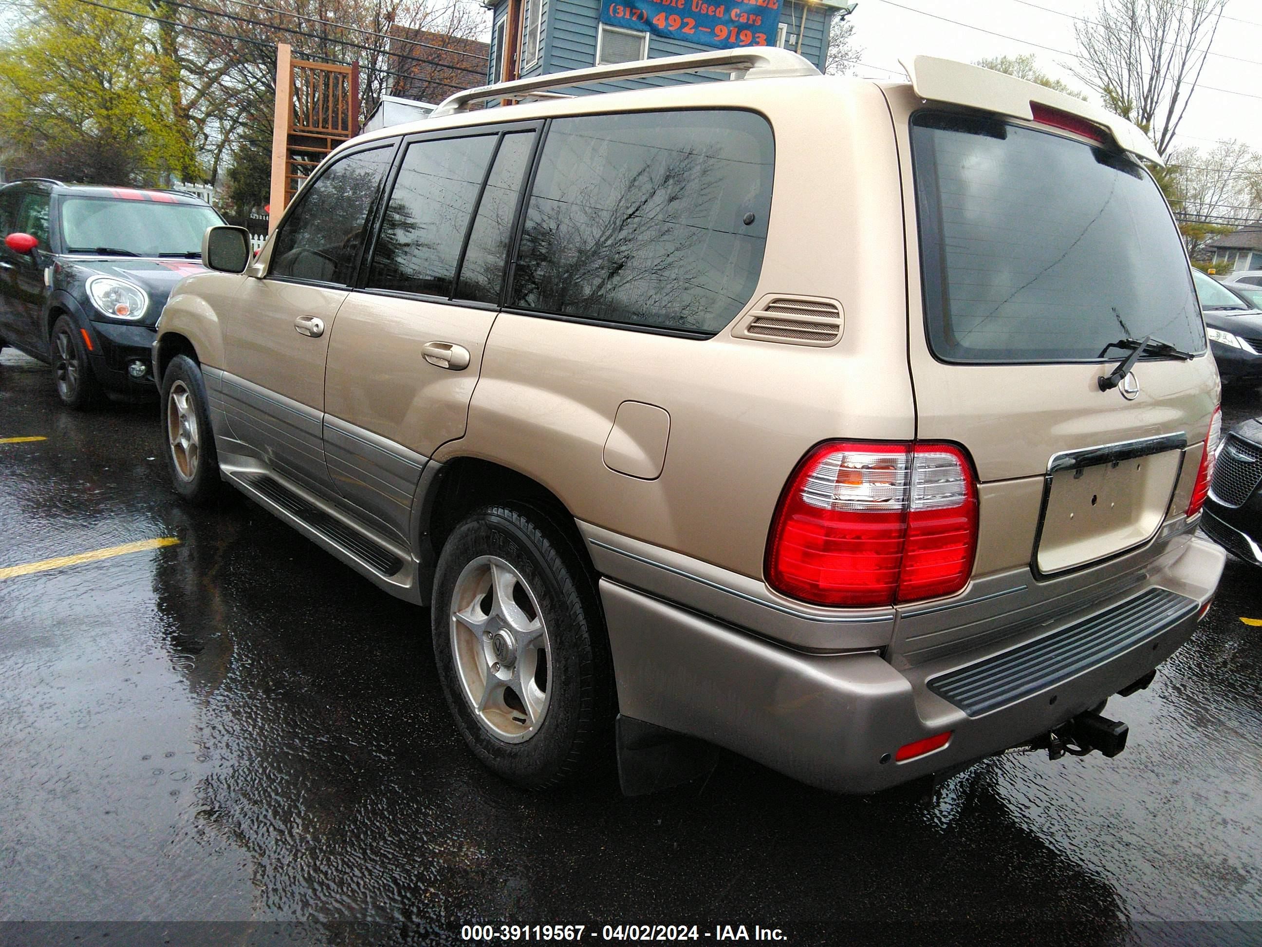 Photo 2 VIN: JTJHT00W823516653 - LEXUS LX 