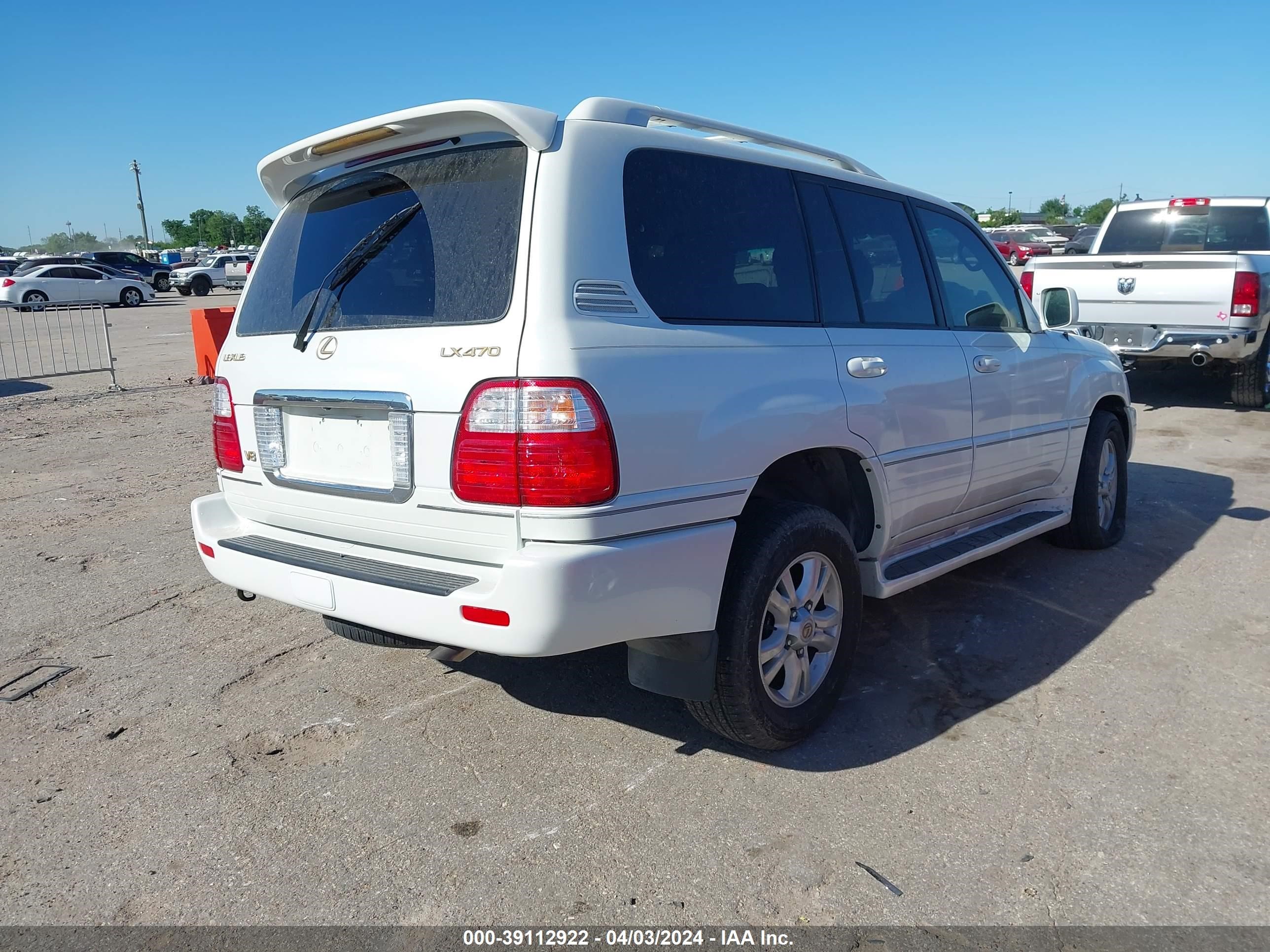 Photo 3 VIN: JTJHT00W843546187 - LEXUS LX 