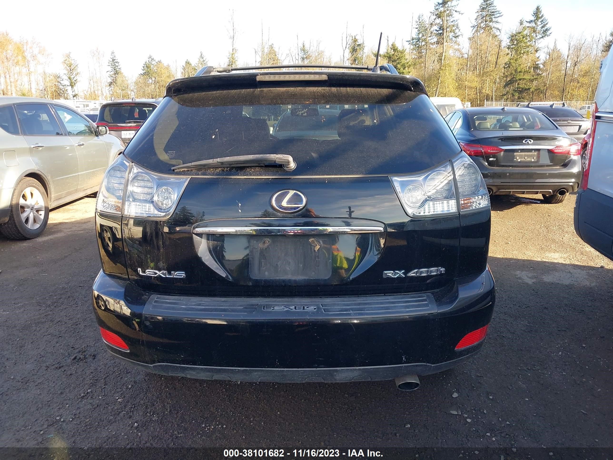 Photo 15 VIN: JTJHW31U182856215 - LEXUS RX 