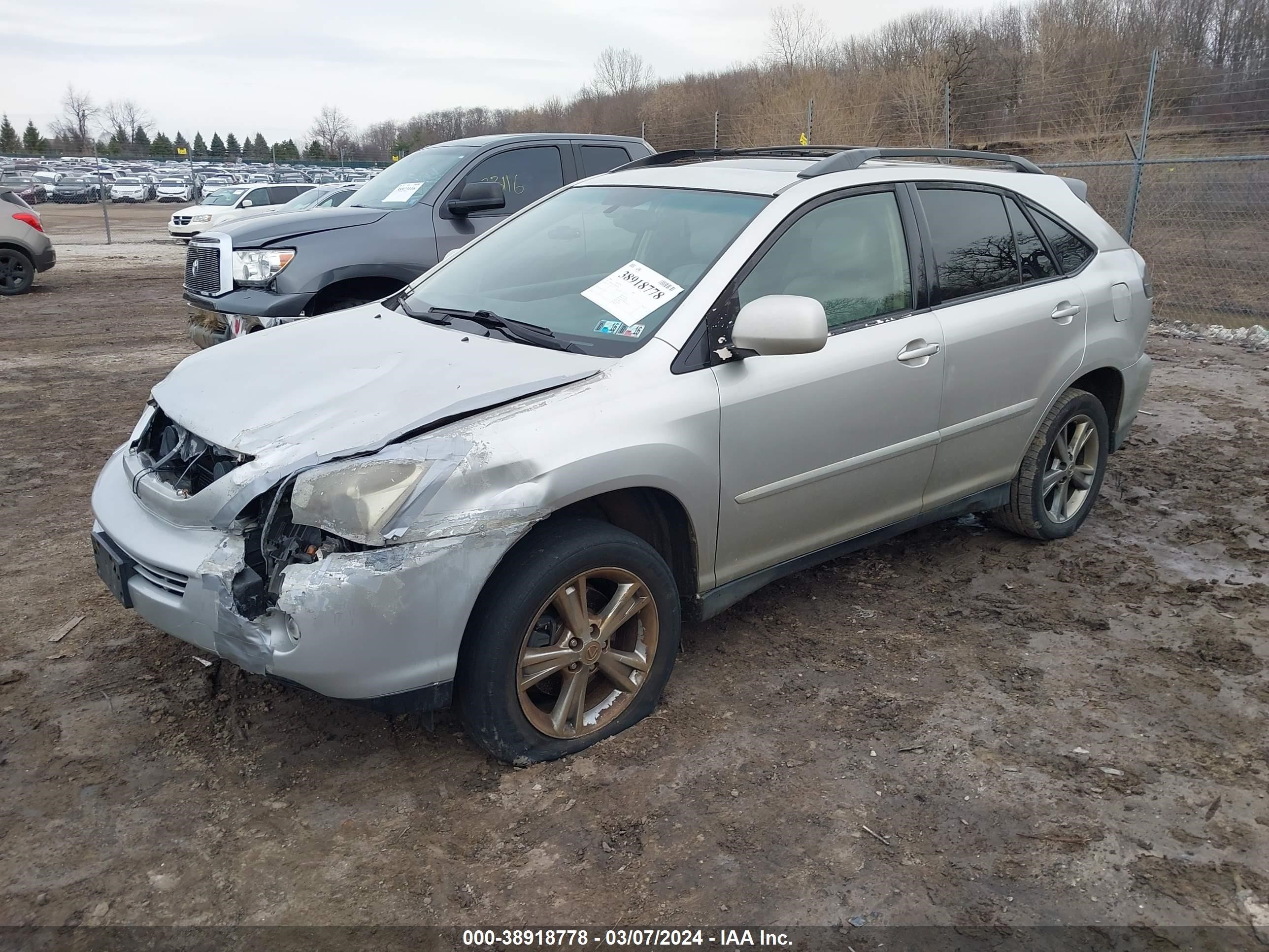 Photo 1 VIN: JTJHW31U260004366 - LEXUS RX 