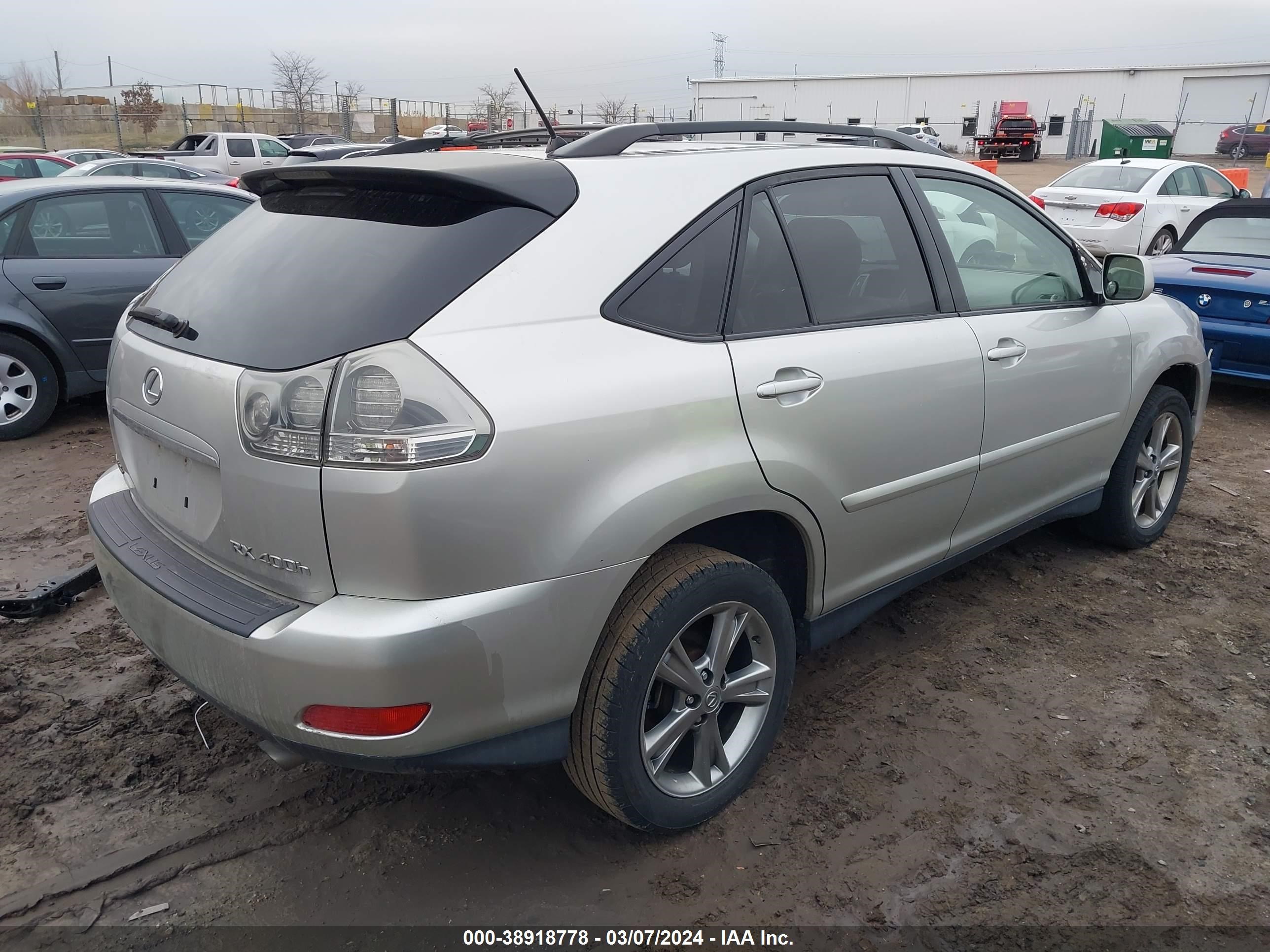 Photo 3 VIN: JTJHW31U260004366 - LEXUS RX 