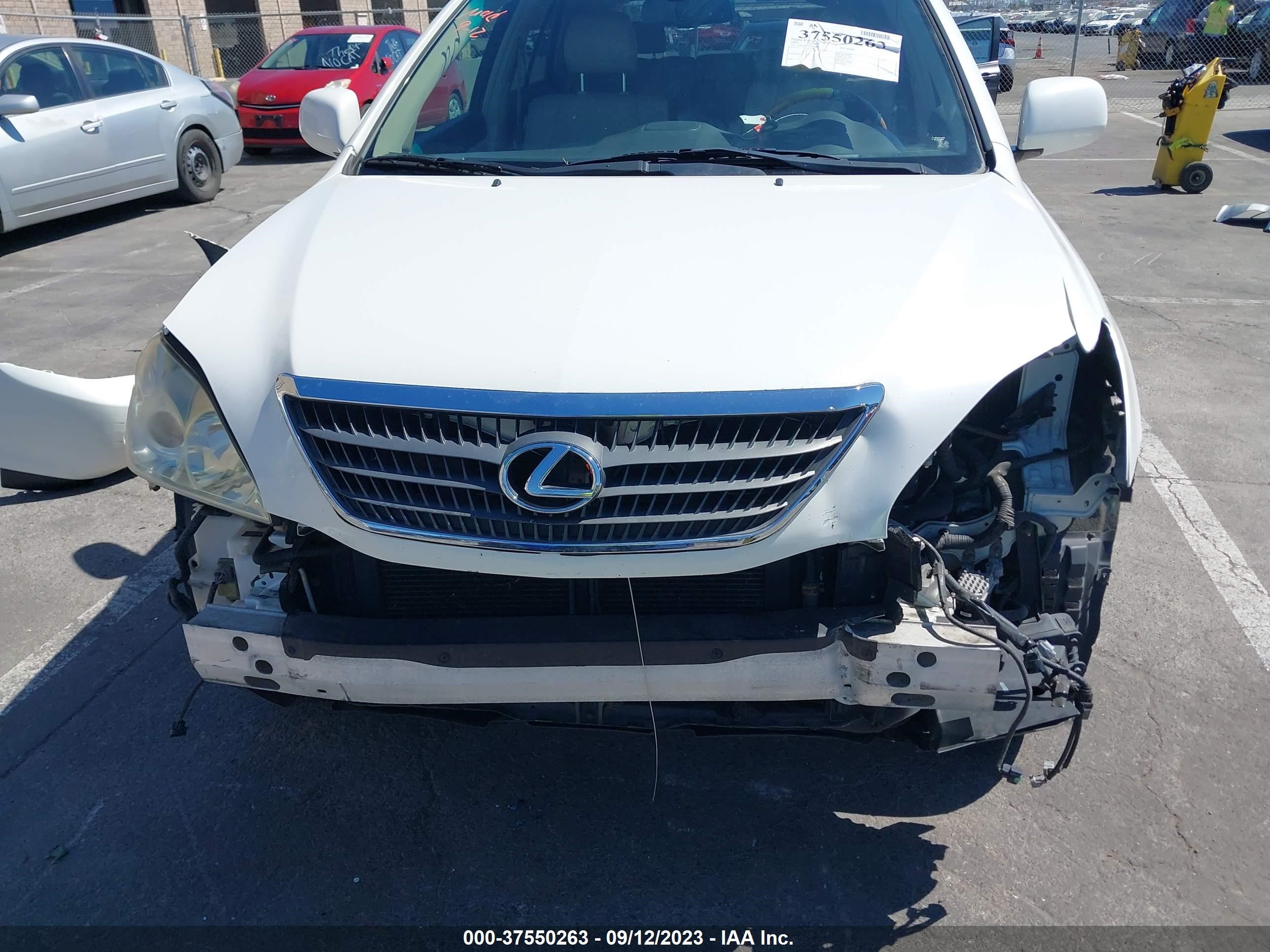 Photo 5 VIN: JTJHW31U372034627 - LEXUS RX 