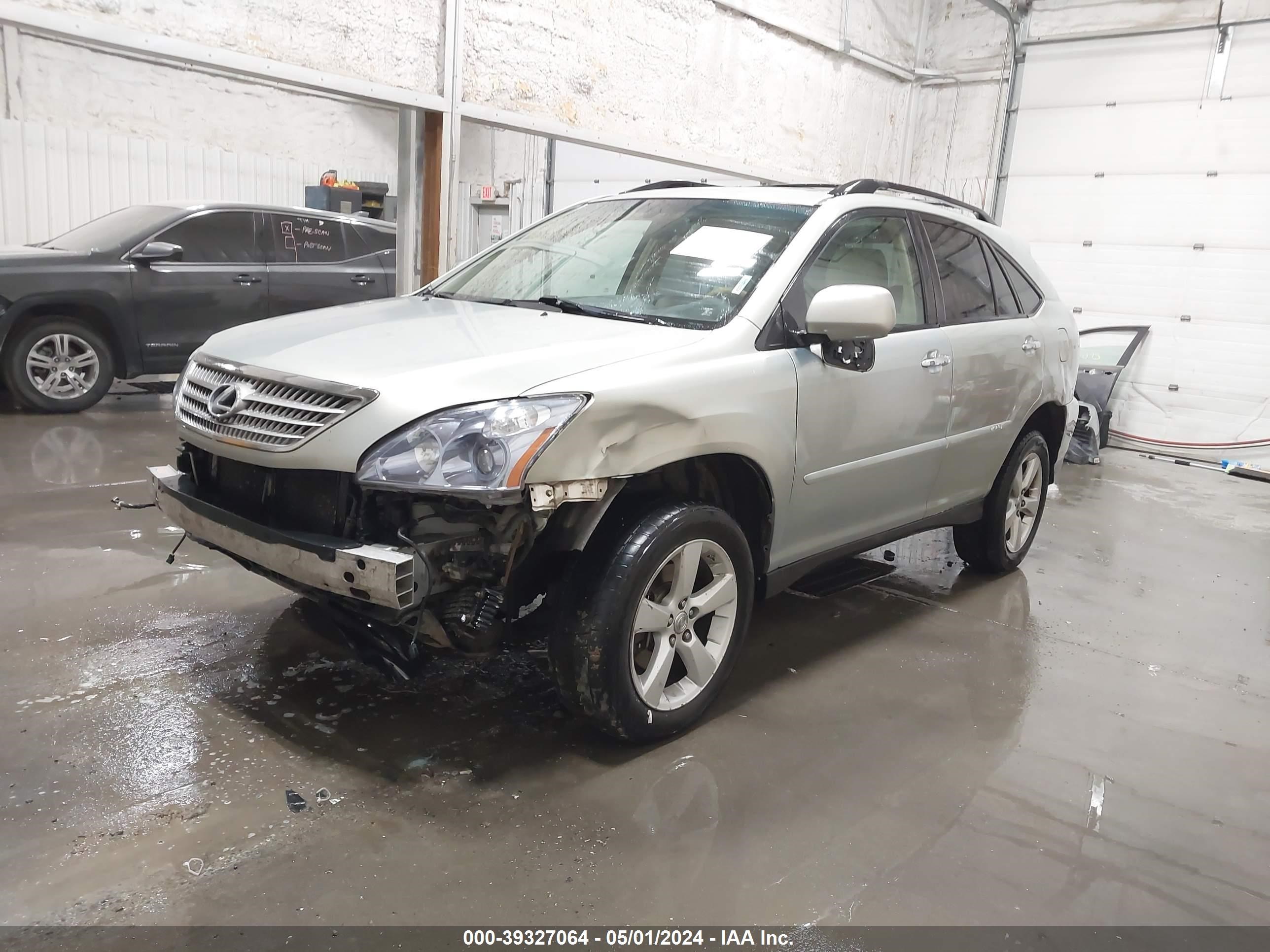 Photo 1 VIN: JTJHW31U382053860 - LEXUS RX 