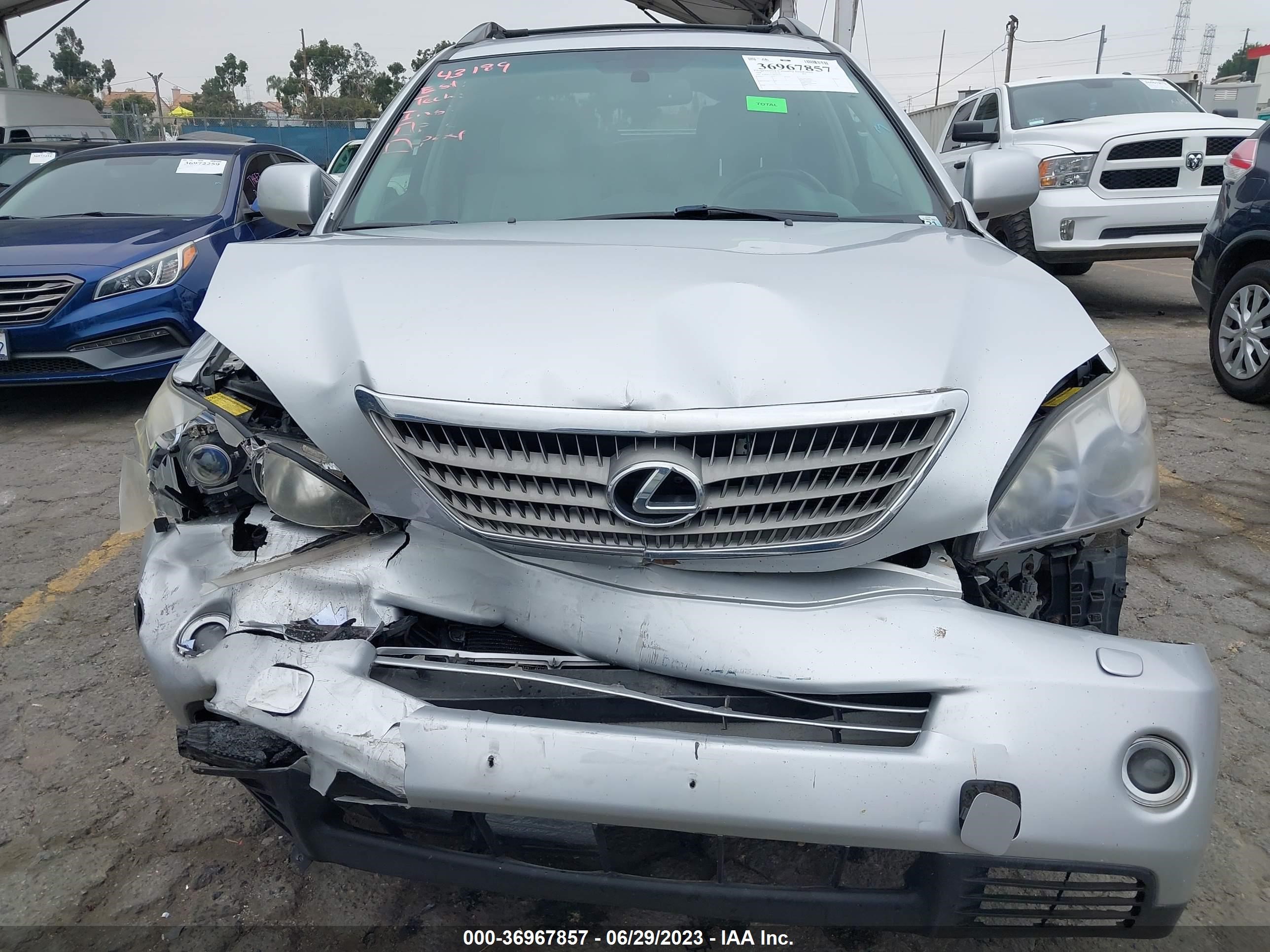 Photo 5 VIN: JTJHW31U382865241 - LEXUS RX 