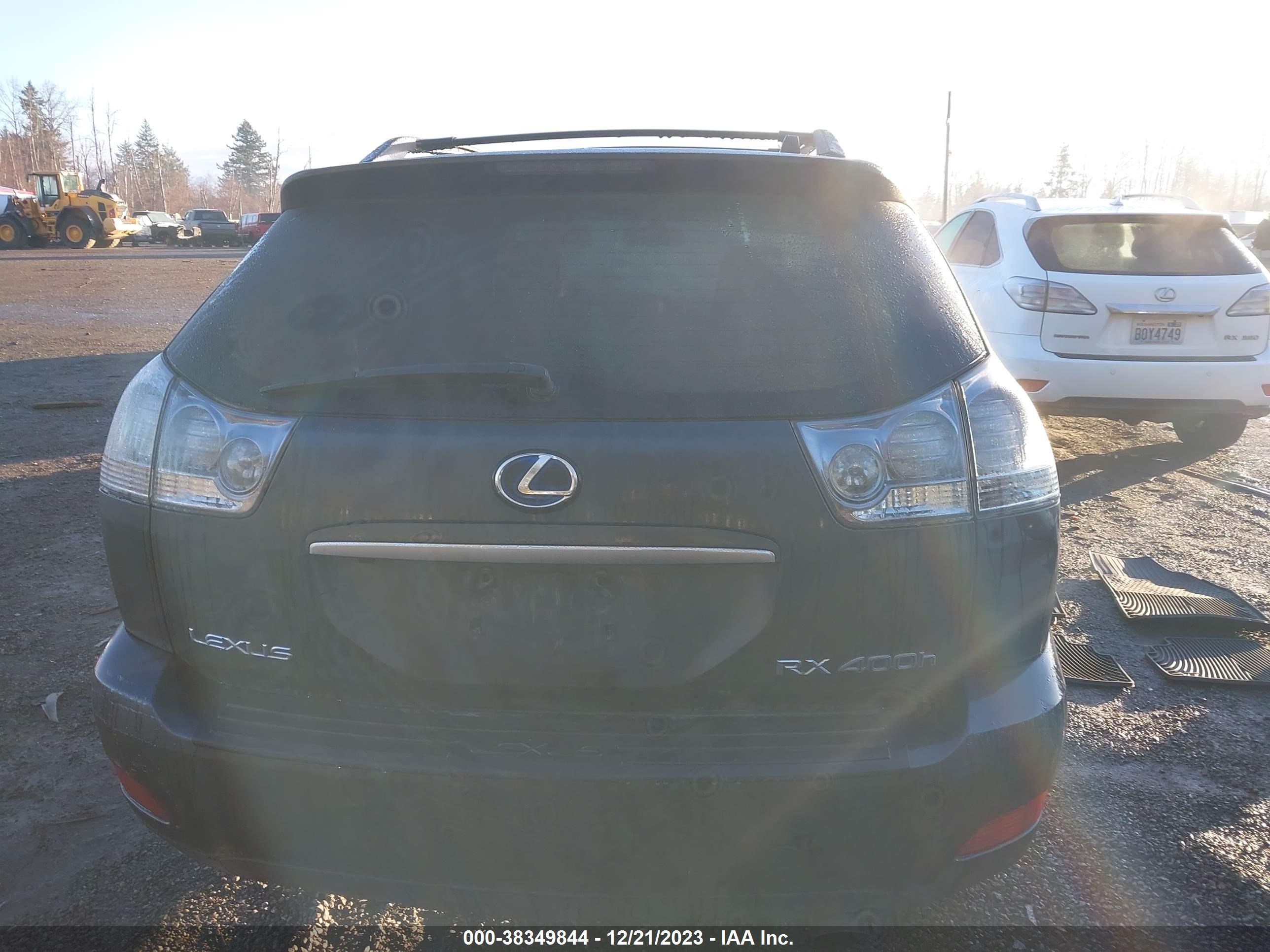 Photo 15 VIN: JTJHW31U682850703 - LEXUS RX 