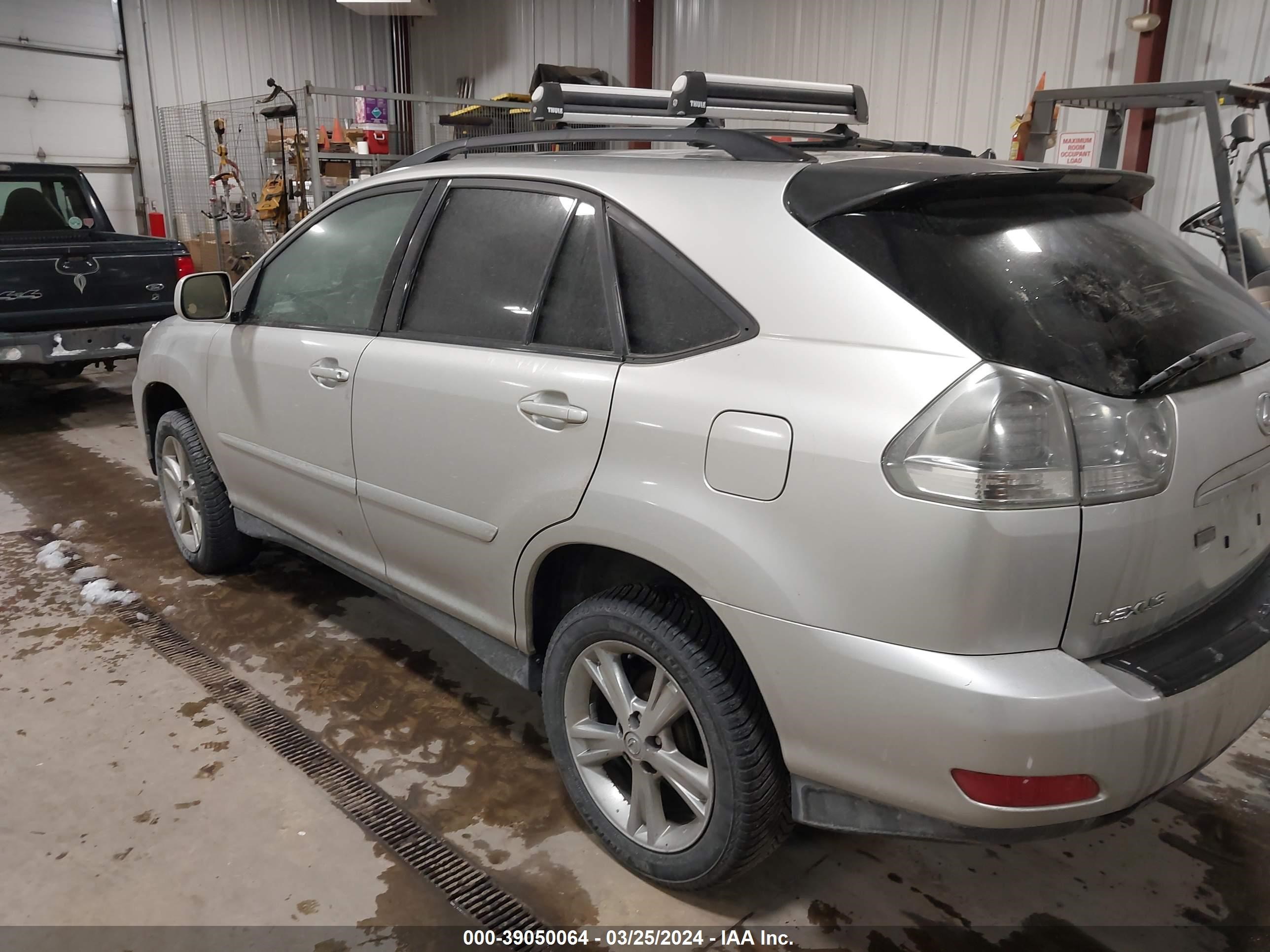 Photo 2 VIN: JTJHW31U860005070 - LEXUS RX 