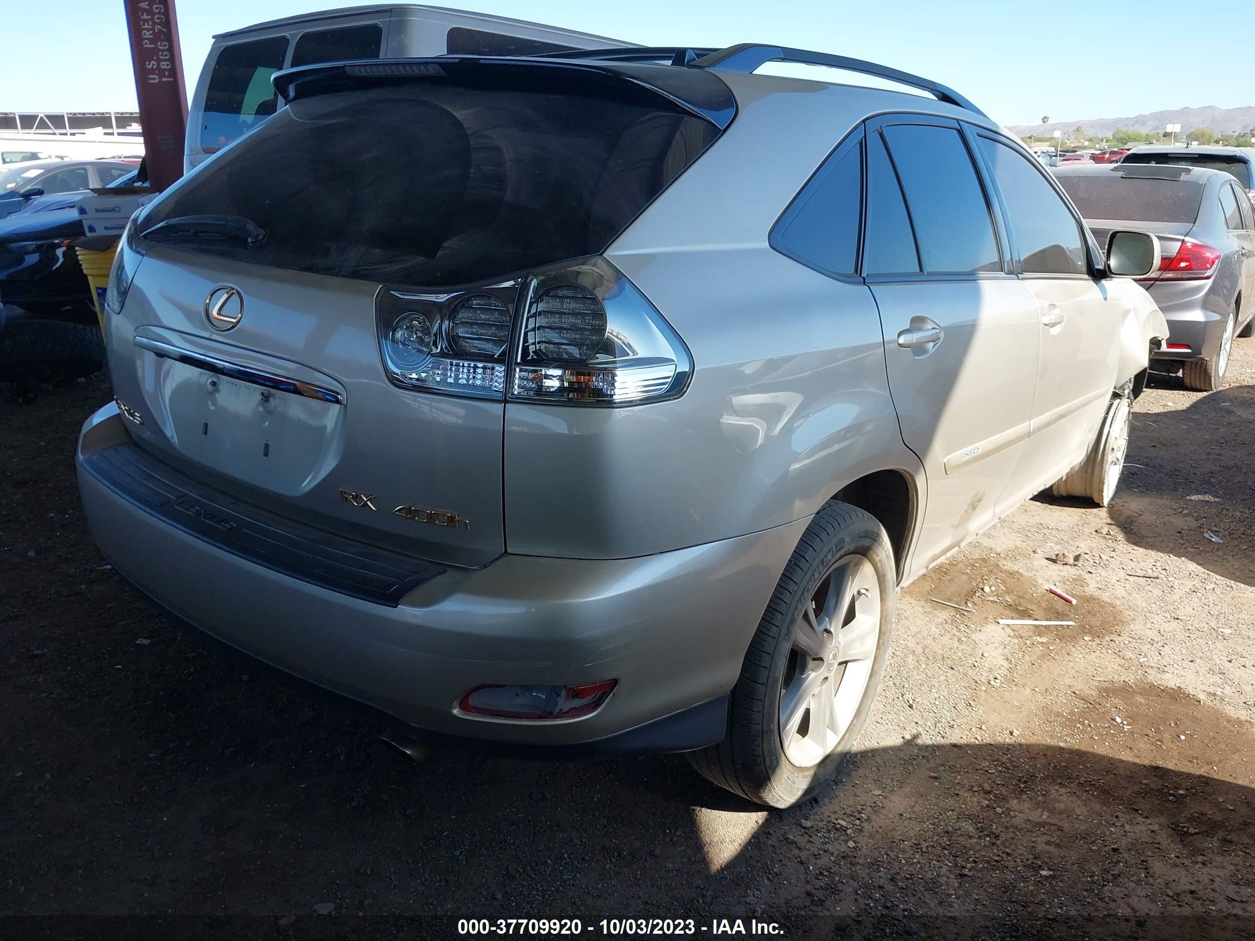 Photo 3 VIN: JTJHW31U872022120 - LEXUS RX 