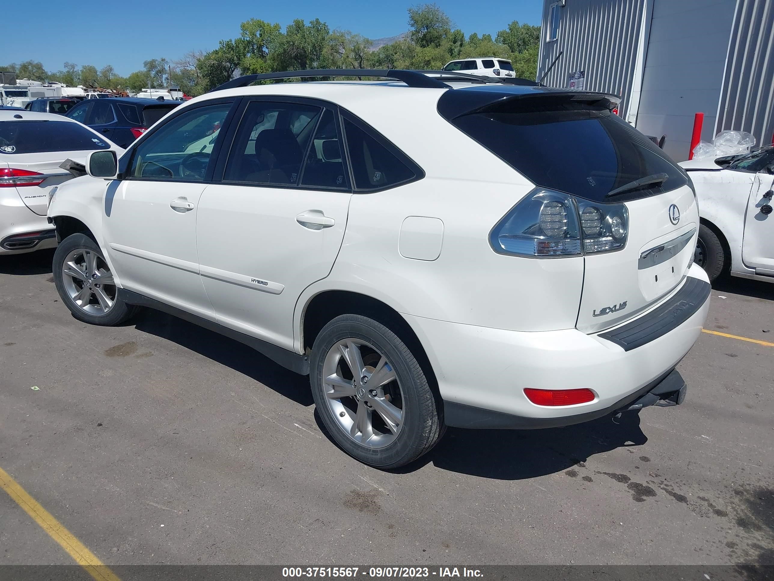 Photo 2 VIN: JTJHW31U972015399 - LEXUS RX 