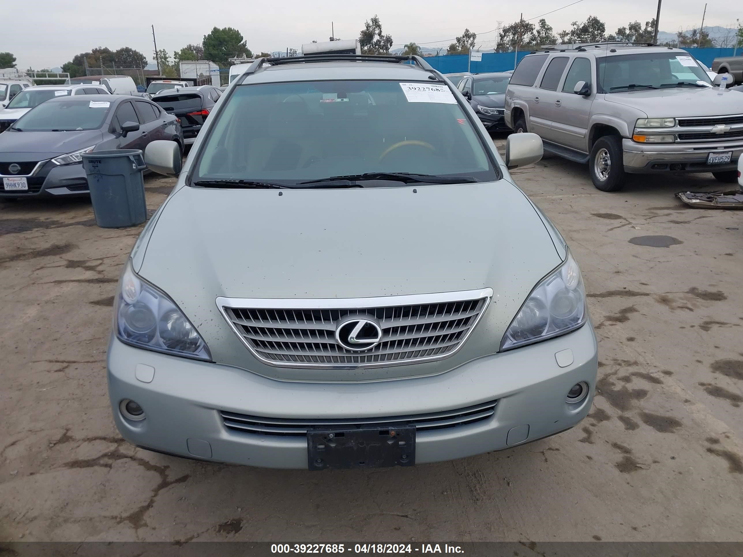 Photo 11 VIN: JTJHW31UX82058540 - LEXUS RX 