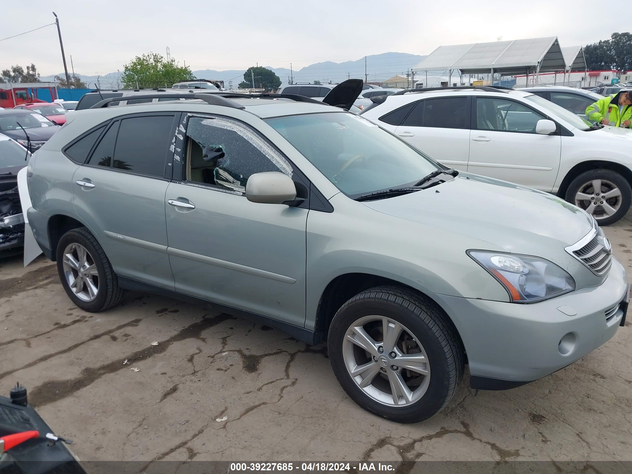 Photo 12 VIN: JTJHW31UX82058540 - LEXUS RX 