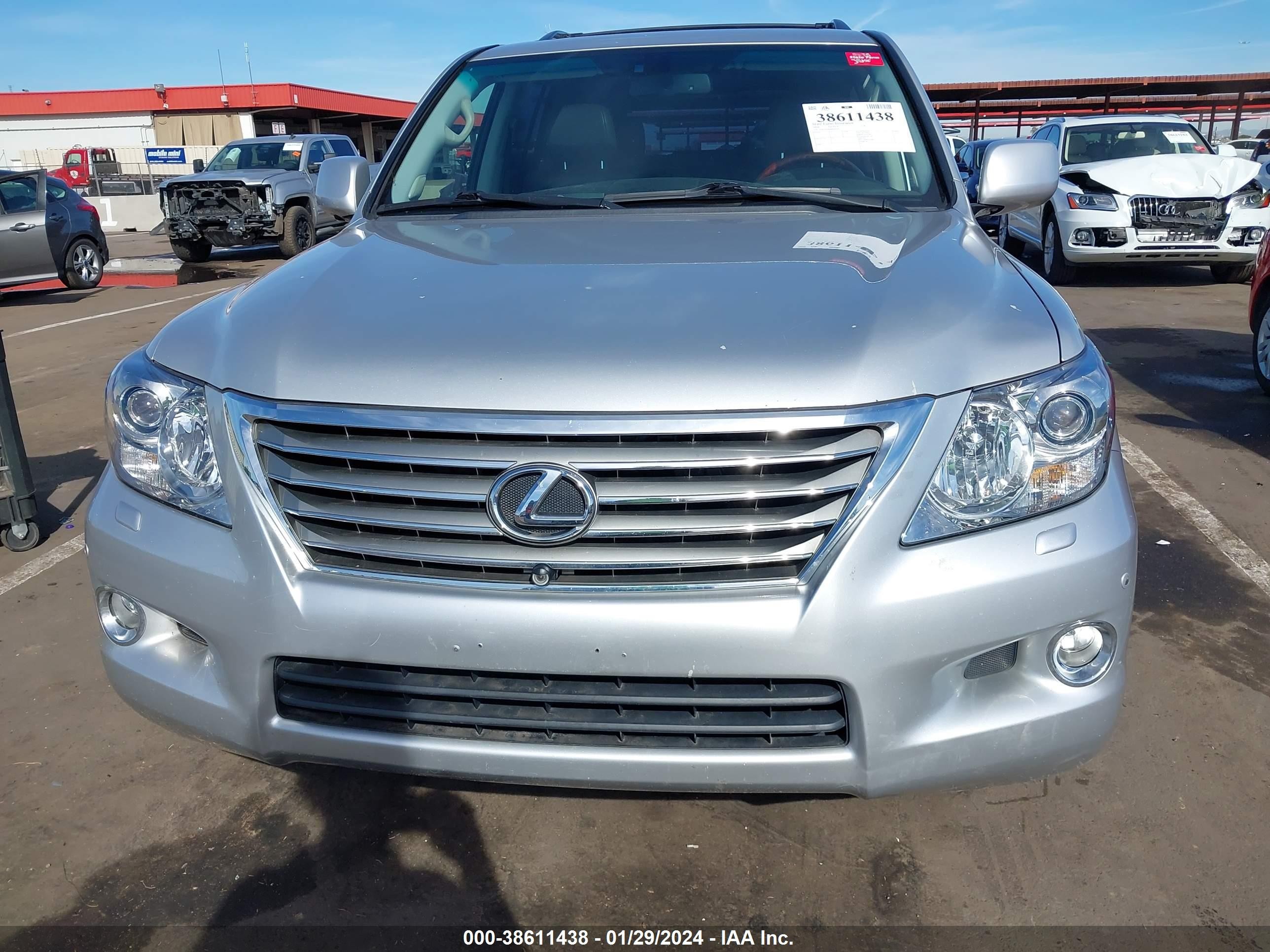 Photo 11 VIN: JTJHY00W084009783 - LEXUS LX 