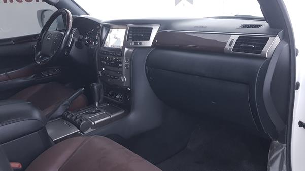 Photo 34 VIN: JTJHY00W0F4176030 - LEXUS LX 570 