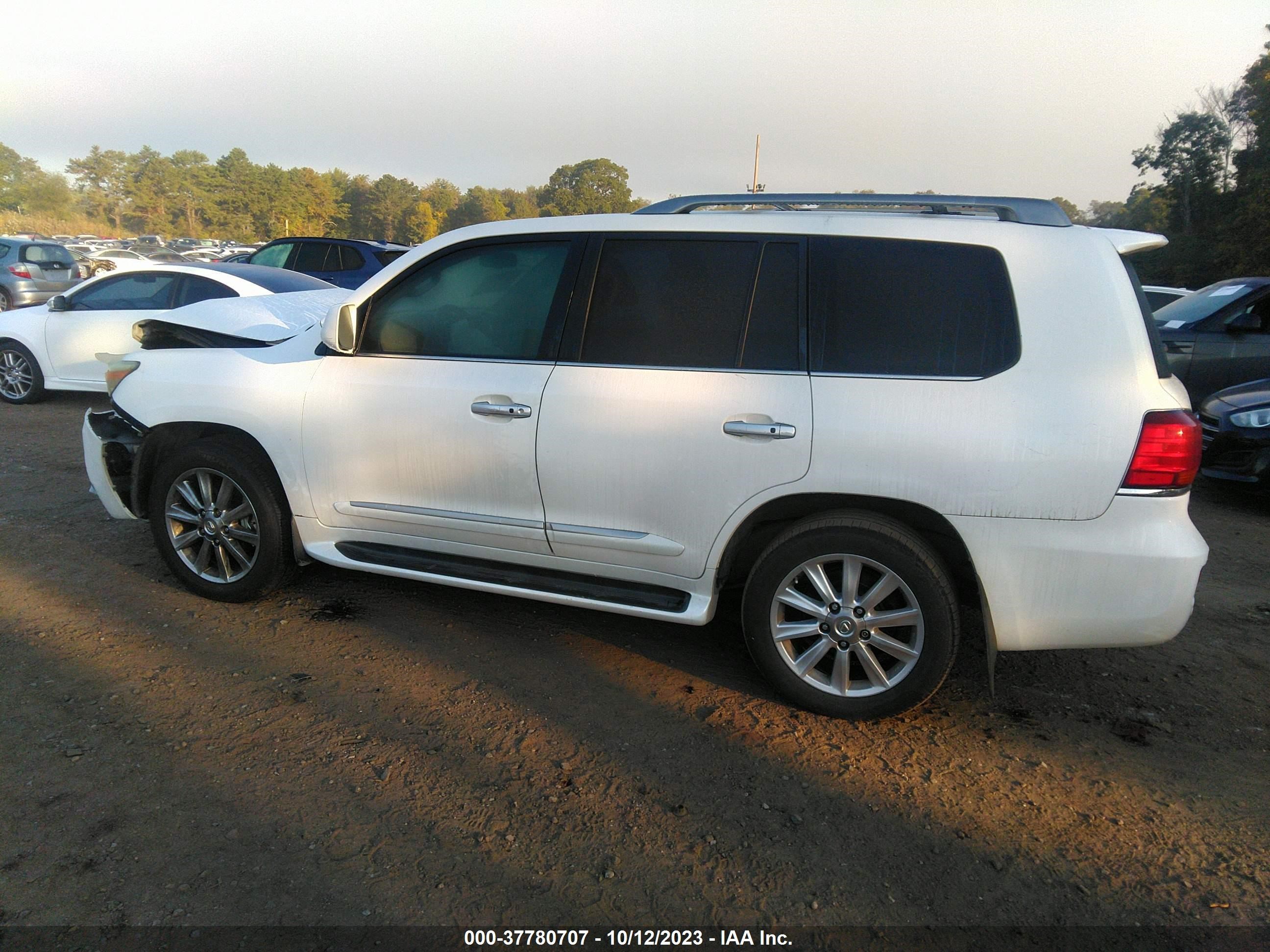 Photo 13 VIN: JTJHY00W194019739 - LEXUS LX 