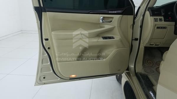 Photo 10 VIN: JTJHY00W2A4038756 - LEXUS LX 570 