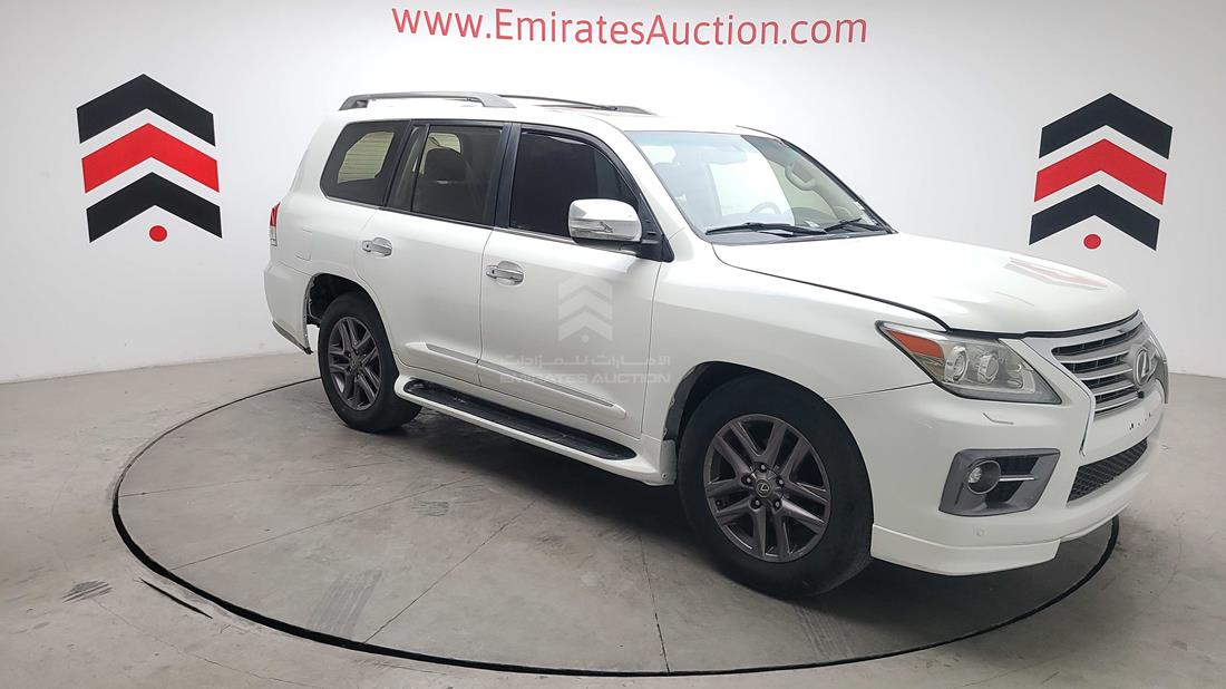 Photo 18 VIN: JTJHY00W2E4145215 - LEXUS LX 570 