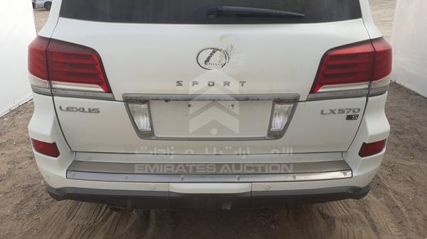 Photo 7 VIN: JTJHY00W2F4180905 - LEXUS LX 570 