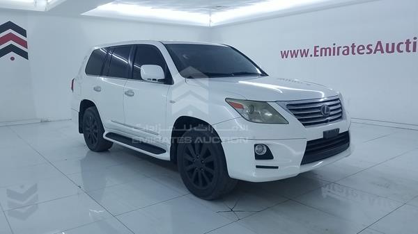 Photo 8 VIN: JTJHY00W3B4064378 - LEXUS LX 570 