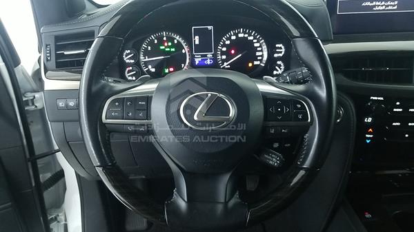 Photo 13 VIN: JTJHY00W3L4322139 - LEXUS LX 570 