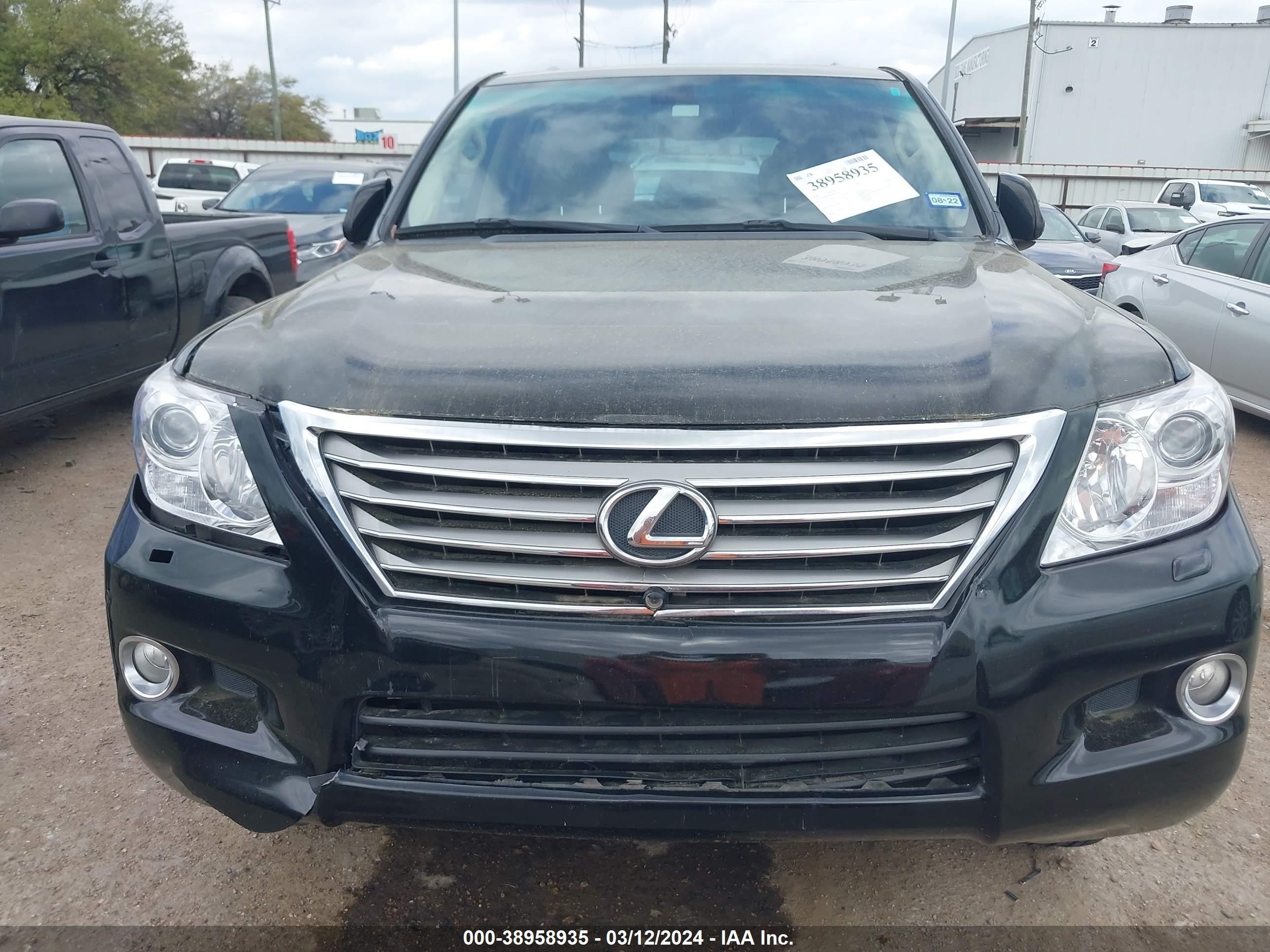 Photo 11 VIN: JTJHY00W494024112 - LEXUS LX 