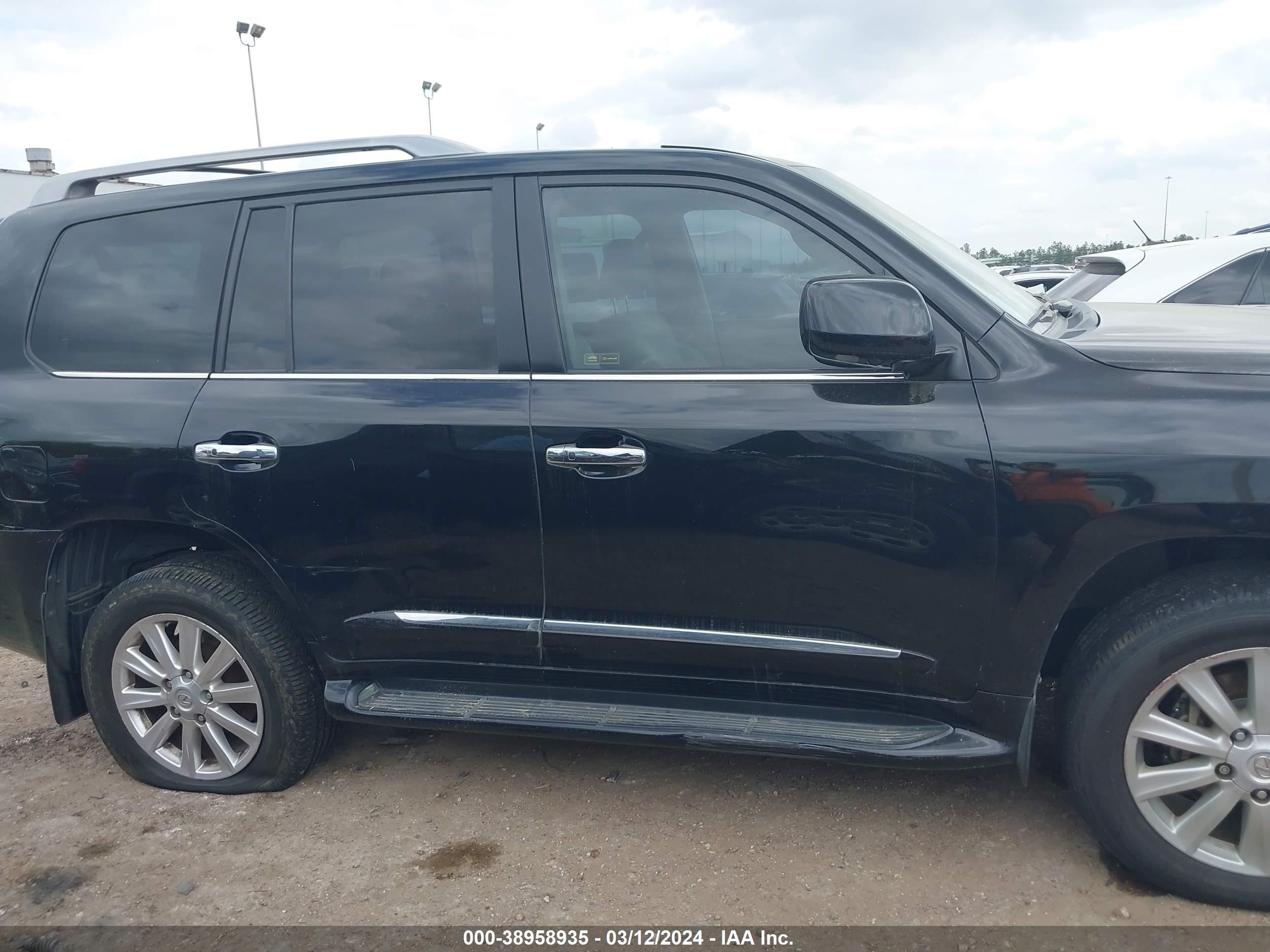 Photo 12 VIN: JTJHY00W494024112 - LEXUS LX 