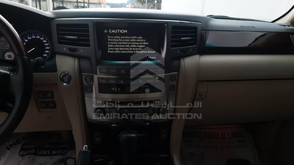 Photo 15 VIN: JTJHY00W4C4088268 - LEXUS LX 570 