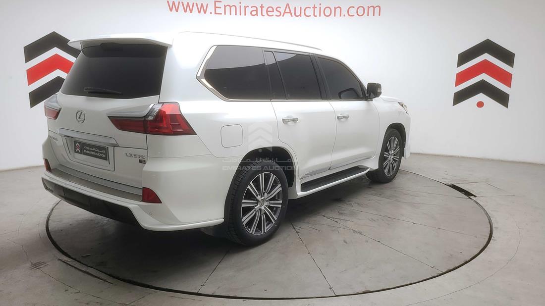 Photo 8 VIN: JTJHY00W4G4190935 - LEXUS LX 570 