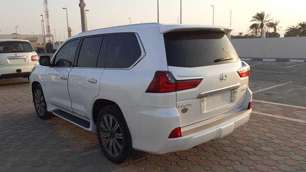 Photo 6 VIN: JTJHY00W5G4190197 - LEXUS LX 570 