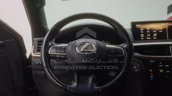 Photo 18 VIN: JTJHY00W6L4325715 - LEXUS LX 570 