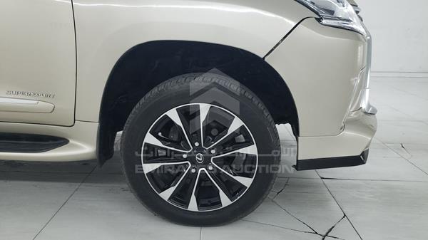 Photo 35 VIN: JTJHY00W7A4041135 - LEXUS LX 570 