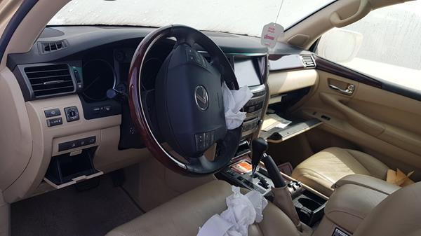 Photo 8 VIN: JTJHY00W8B4065980 - LEXUS LX 570 