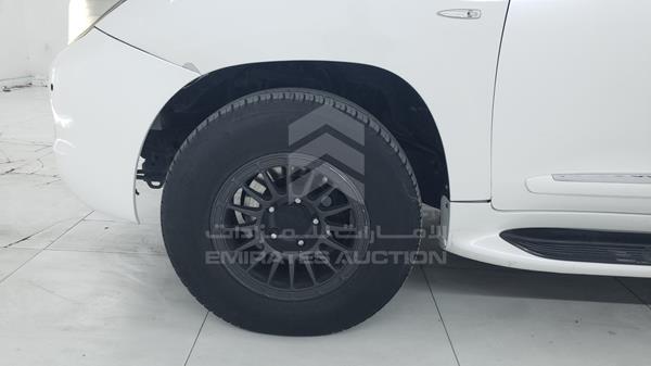 Photo 33 VIN: JTJHY00W994028401 - LEXUS LX 570 