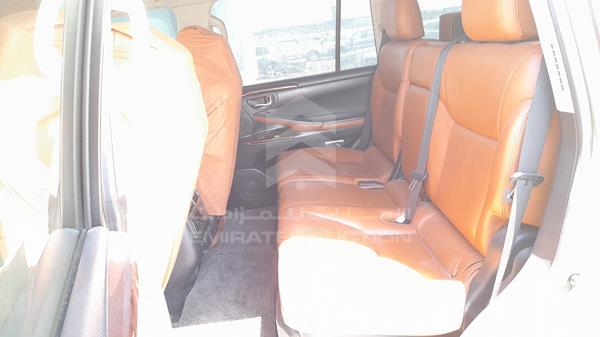 Photo 20 VIN: JTJHY00W9C4085169 - LEXUS LX 570 