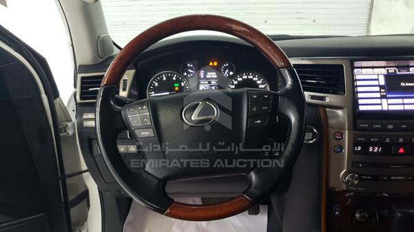 Photo 12 VIN: JTJHY00W9D4110573 - LEXUS LX 570 