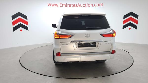 Photo 16 VIN: JTJHY00W9L4321187 - LEXUS LX 570 