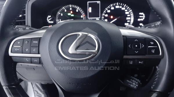 Photo 13 VIN: JTJHY00W9L4322226 - LEXUS LX 570 