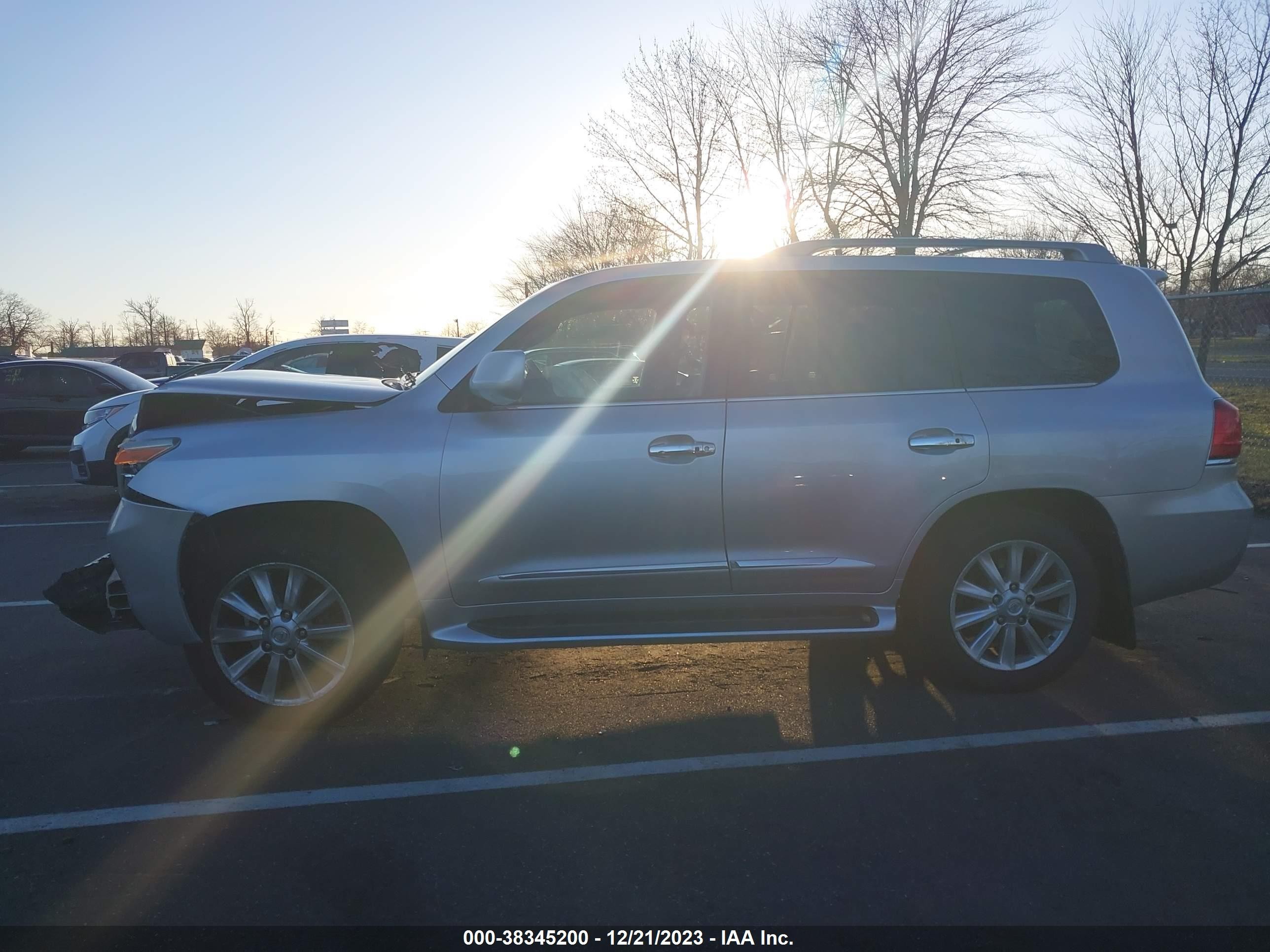 Photo 13 VIN: JTJHY00WX84014473 - LEXUS LX 