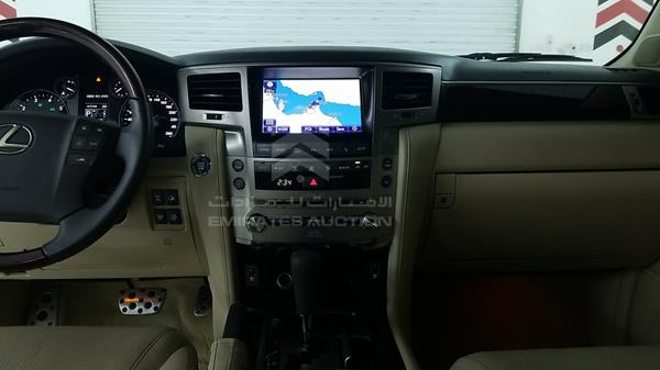 Photo 16 VIN: JTJHY00WXF4176181 - LEXUS LX 570 