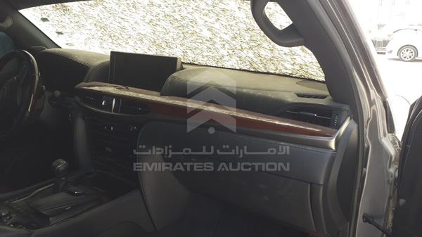 Photo 22 VIN: JTJHY00WXH4251433 - LEXUS LX 570 