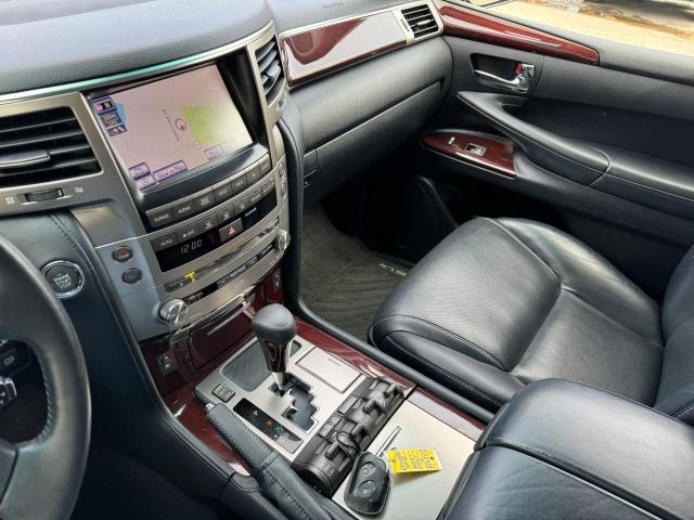 Photo 8 VIN: JTJHY7AX0D4098037 - LEXUS LX570 