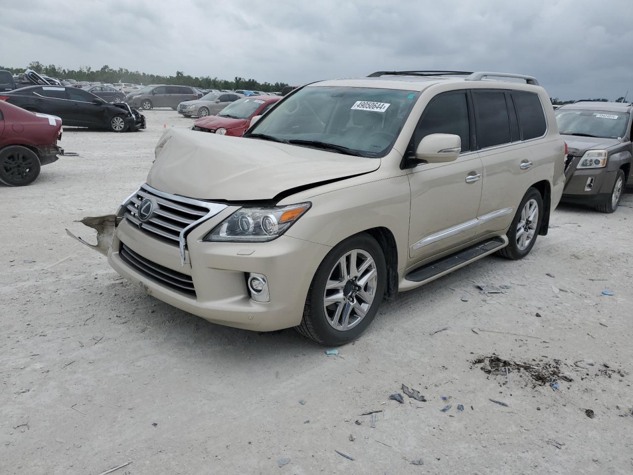 Photo 0 VIN: JTJHY7AX3F4179049 - LEXUS LX 