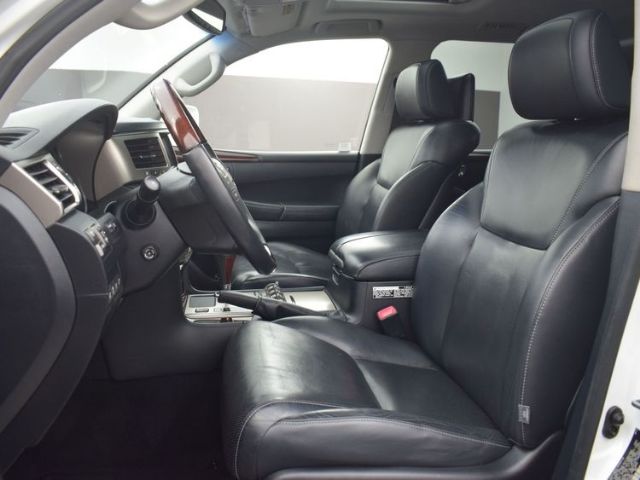 Photo 9 VIN: JTJHY7AX4E4135804 - LEXUS LX 570 