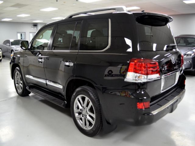 Photo 2 VIN: JTJHY7AX4E4153817 - LEXUS LX 570 