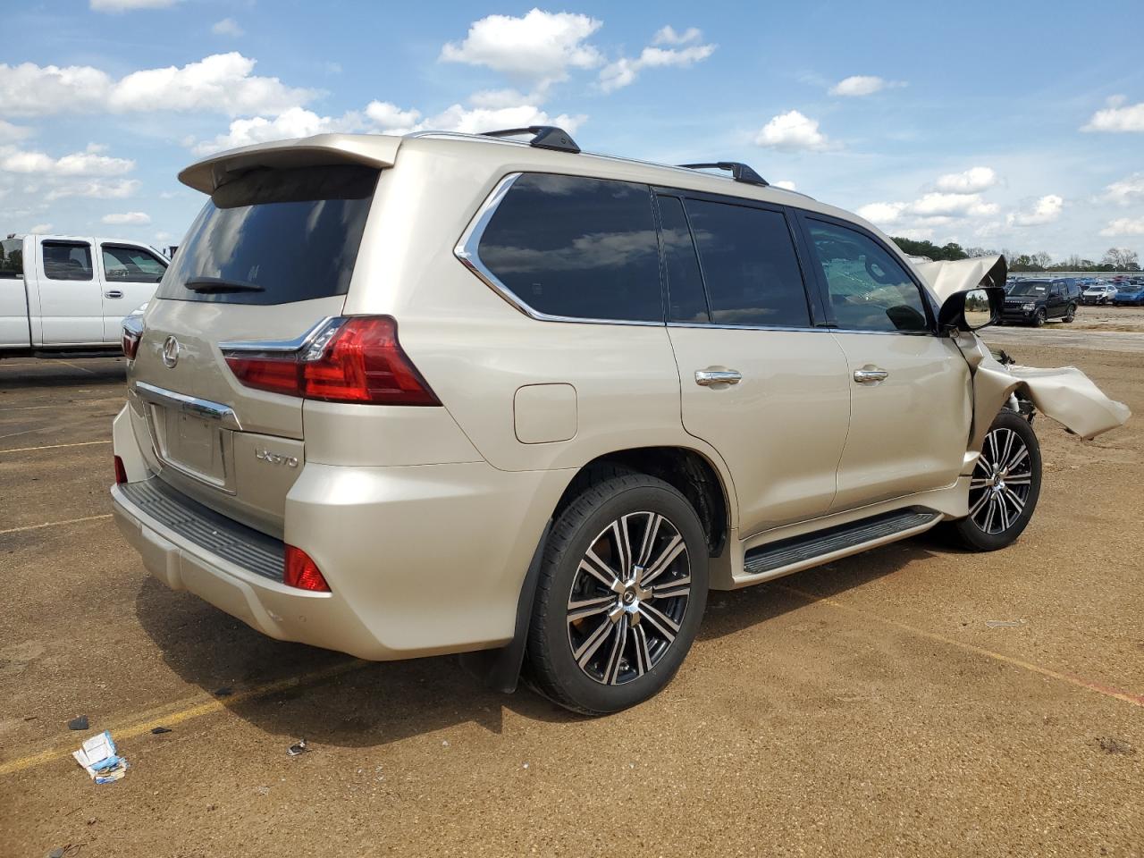 Photo 2 VIN: JTJHY7AX4J4254270 - LEXUS LX 