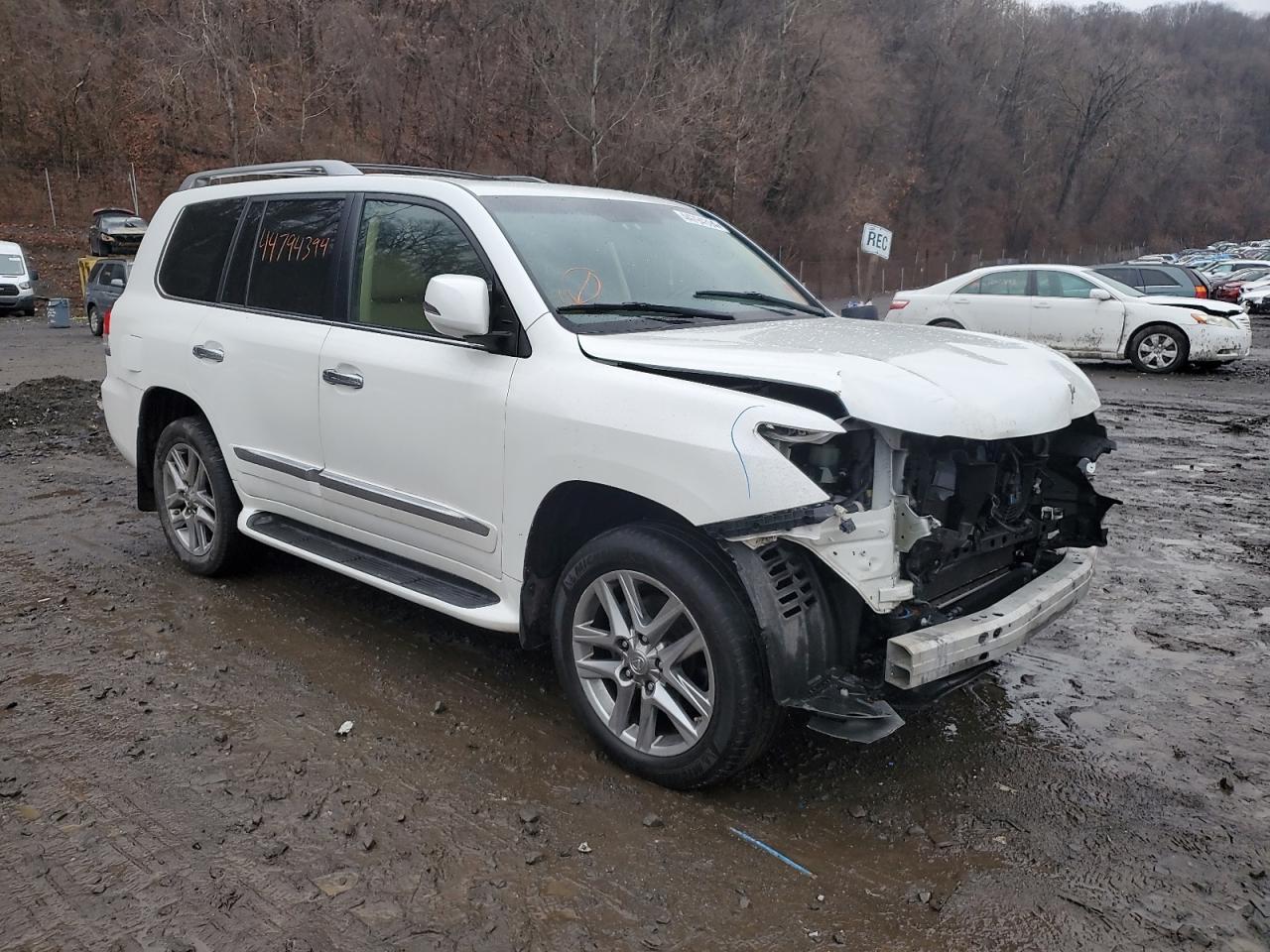 Photo 3 VIN: JTJHY7AX5E4160999 - LEXUS LX 