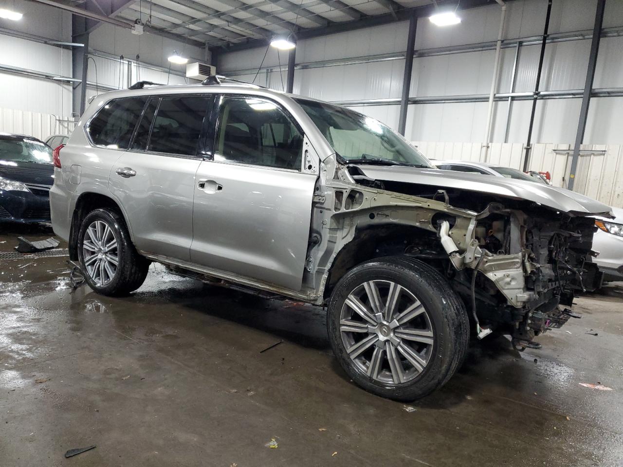 Photo 3 VIN: JTJHY7AX5G4189244 - LEXUS LX 