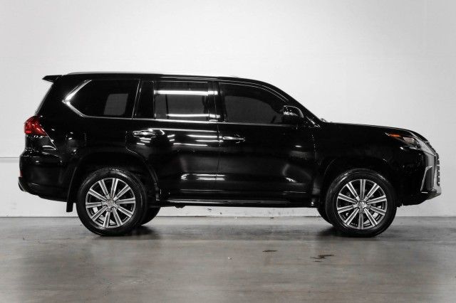 Photo 3 VIN: JTJHY7AX5H4238718 - LEXUS LX 