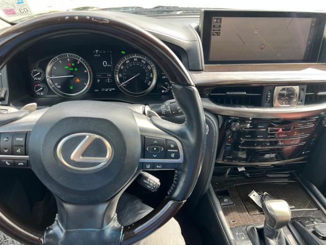 Photo 6 VIN: JTJHY7AX5J4262152 - LEXUS LX 570 