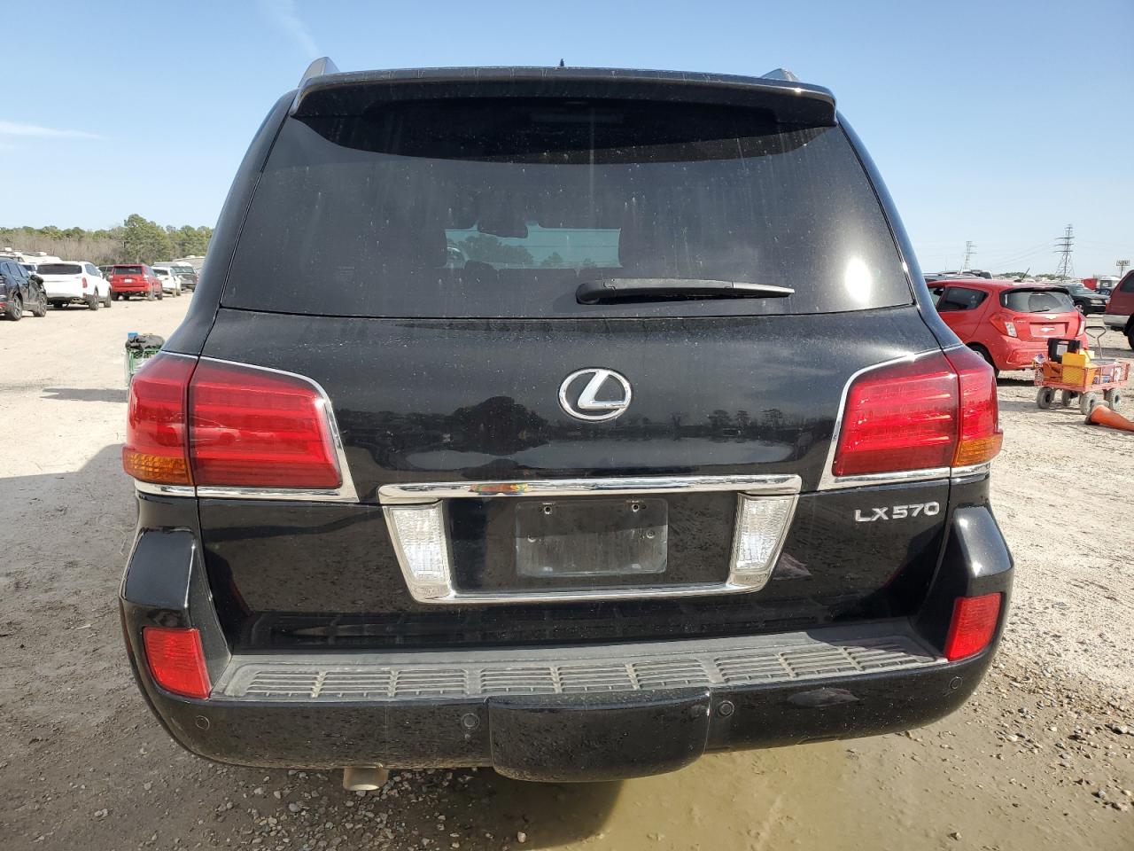 Photo 5 VIN: JTJHY7AX7B4083449 - LEXUS LX 